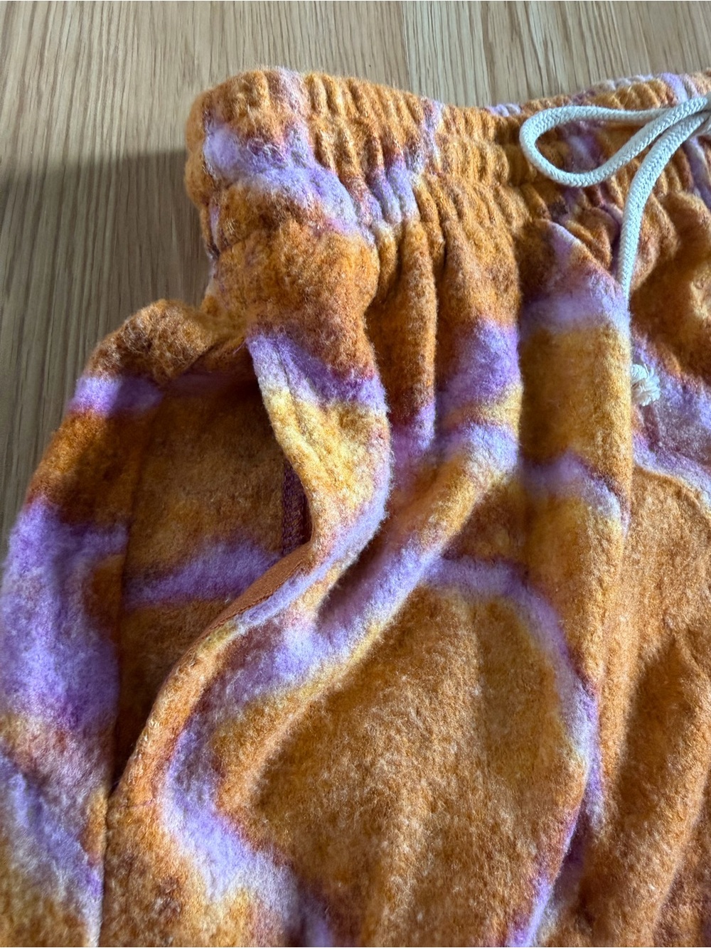 NWOT Urban Outfitters Plush Terry Soft Shorts Orange & Purple M Medium - Picture 3 of 5